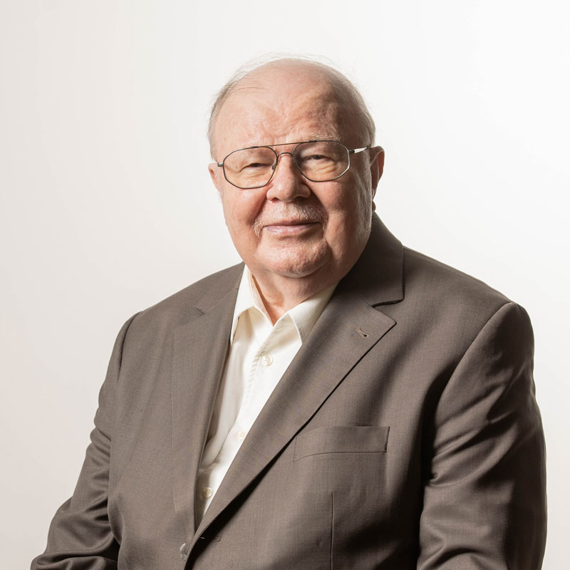 Dual Fluid Team - Dr. Dieter Hennig - Portrait